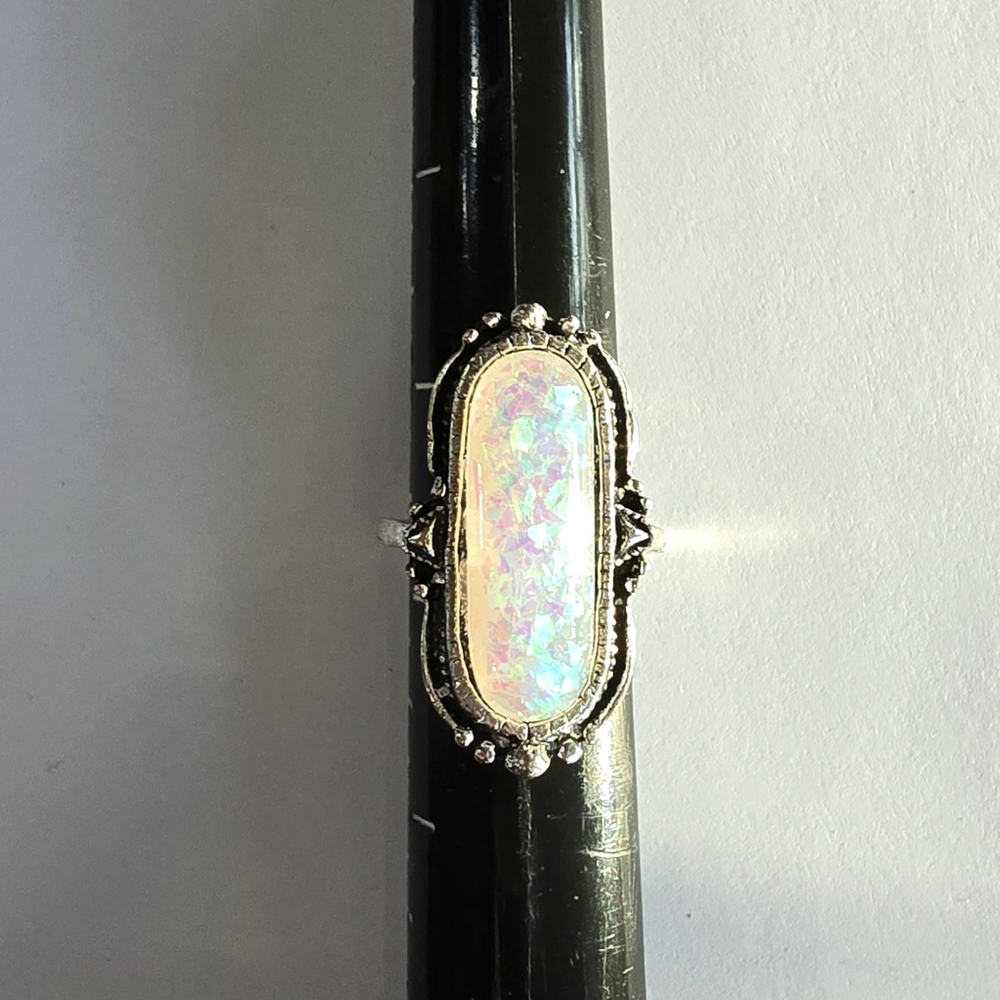 FIRE MOONSTONE NEW SIZE 6 TREND 1 LEFT FASHION RING